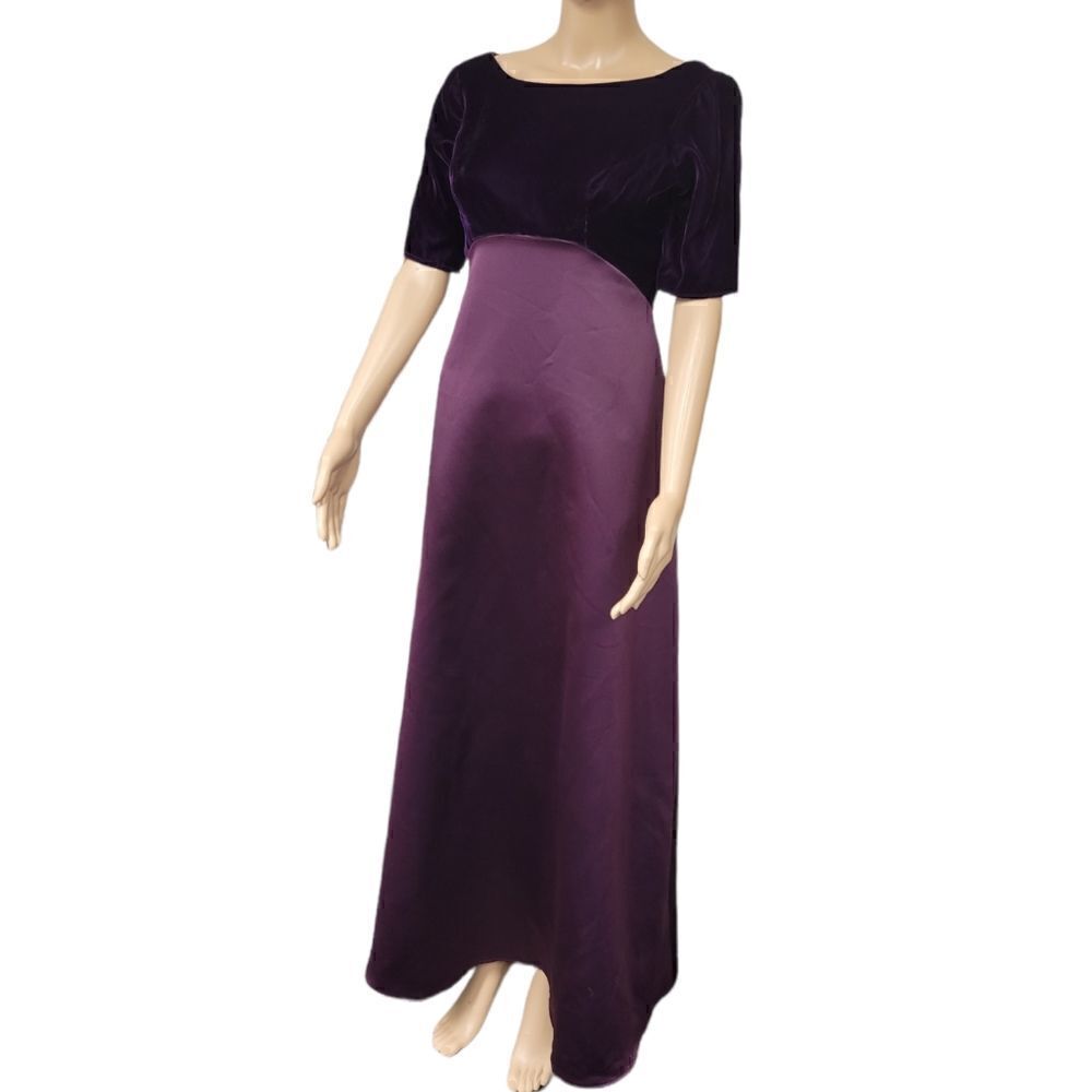 Alfred Angelo Velvet Gown   - Picture 6 of 6